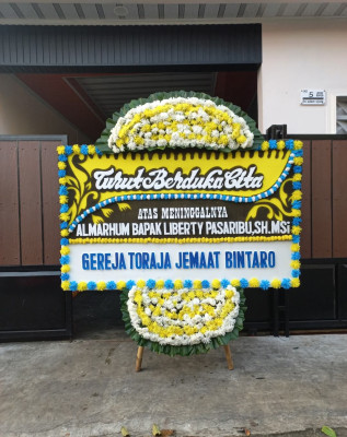 Papan Bunga Duka di Sukamaju Baru